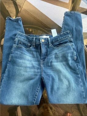 Levi's Women's Blue Skinny Jeans - Classic Fade
